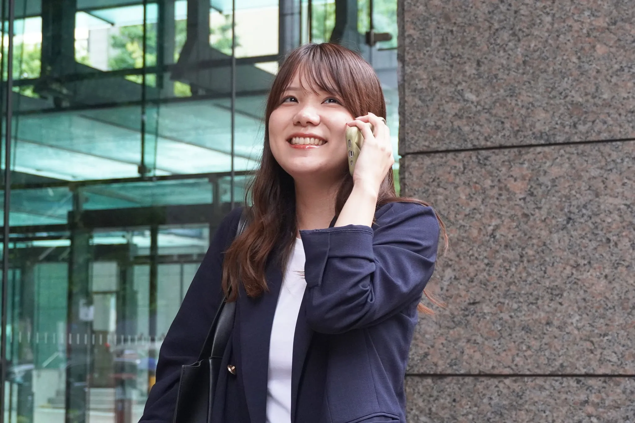 M.N 経歴イメージ